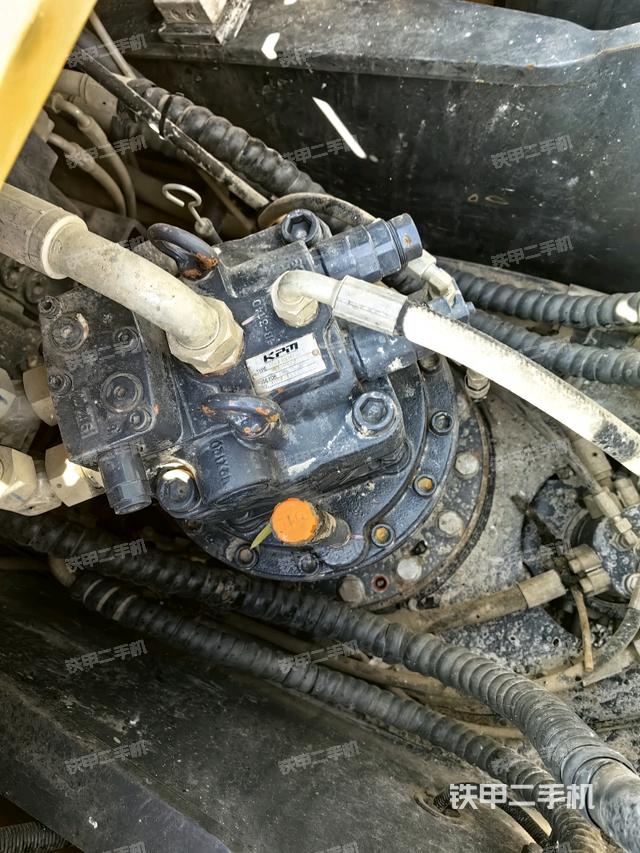 回轉(zhuǎn)馬達(dá)（上車部件）