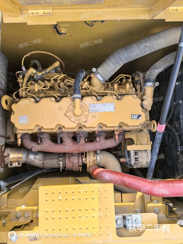 駕駛室頂部俯視（上車部件）