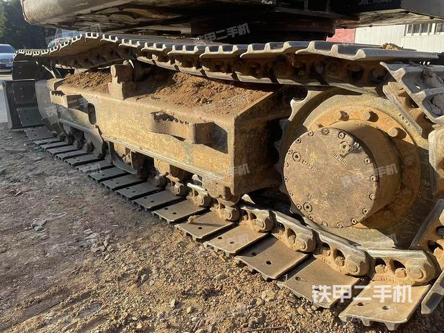 左側(cè)履帶整體?（行走機(jī)構(gòu)）