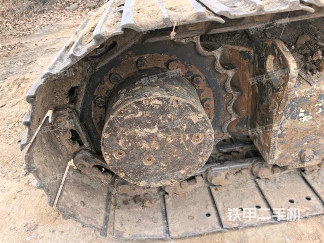 左驅(qū)動(dòng)輪（行走機(jī)構(gòu)）