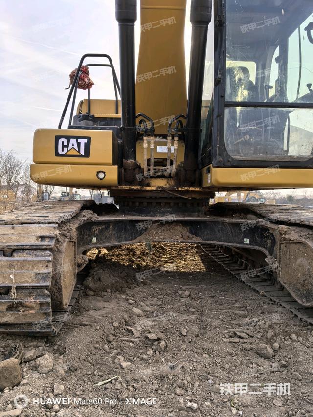 大臂油缸整體?豎拍（工作和回轉(zhuǎn)裝置）