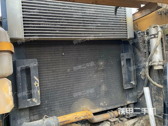 散熱器正面（大件艙室）