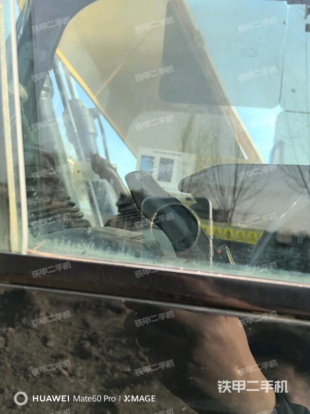 駕駛室正側(cè)（駕駛室部分）