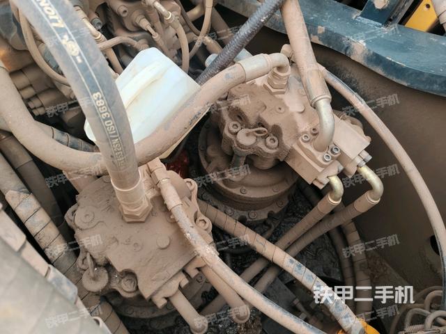 回轉(zhuǎn)馬達(dá)（上車部件）