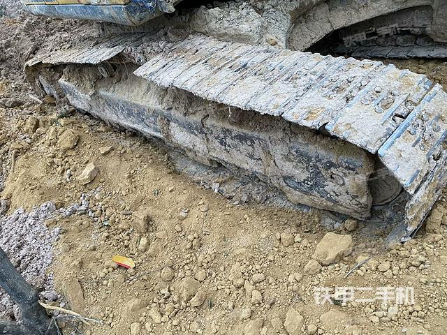 左側(cè)履帶整體?（行走機構(gòu)）