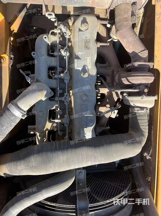 發(fā)動機(jī)整體俯視（整機(jī)外觀）