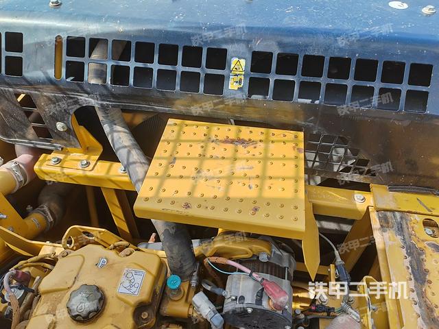 水箱+風(fēng)扇特寫(上車部件) 水箱+風(fēng)扇特寫(上車部件)