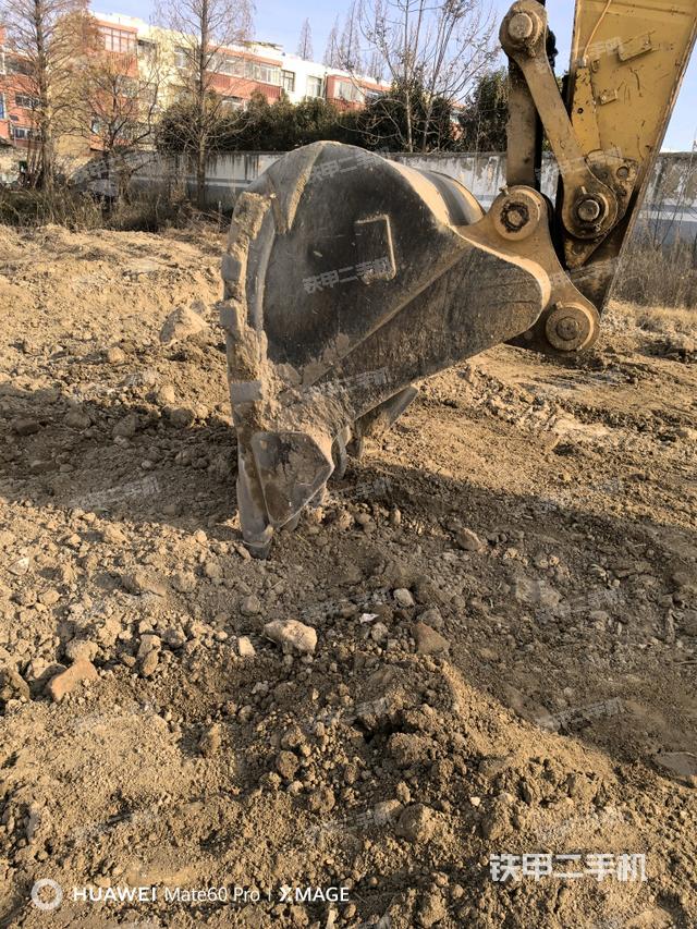 小臂整體左后（工作和回轉(zhuǎn)裝置）