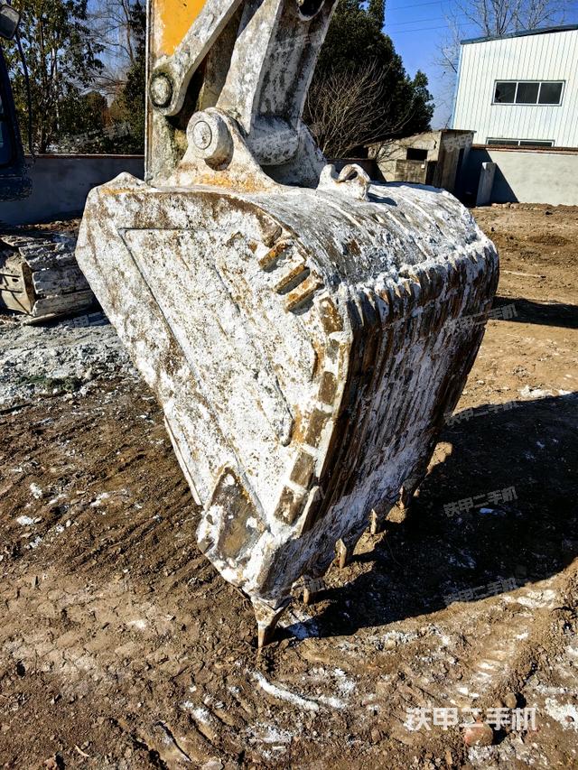 鏟斗45度（工作和回轉(zhuǎn)裝置）