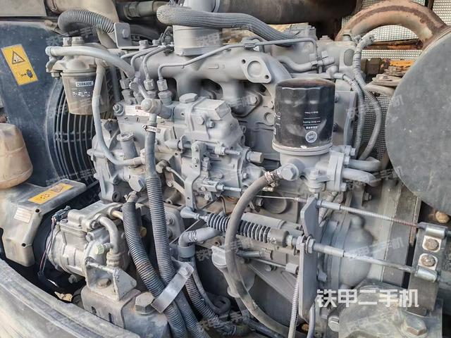 發(fā)動(dòng)機(jī)整體俯視（整機(jī)外觀）