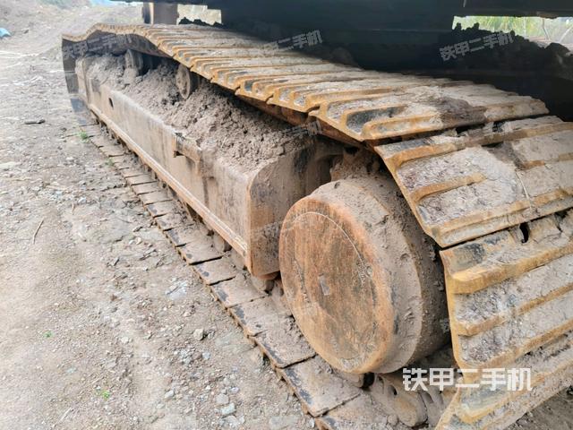 右側(cè)履帶整體（行走機(jī)構(gòu)）