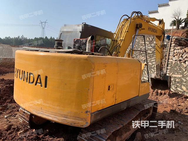 整機(jī)右后45°(整機(jī)外觀) 整機(jī)右后45°(整機(jī)外觀)