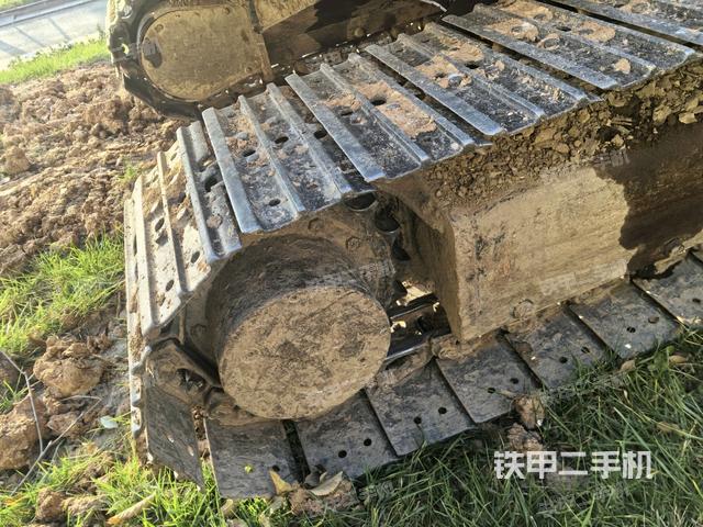 右導(dǎo)向輪（行走機(jī)構(gòu)）