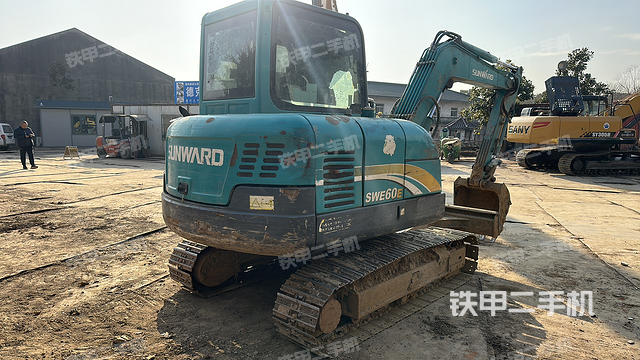 整机右后45°（整机外观）