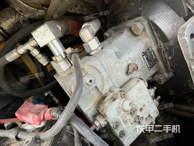 液壓泵艙室正面整體（整機(jī)外觀）