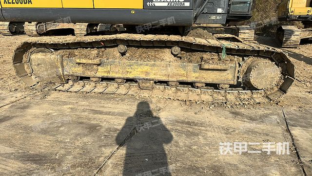 单侧履带整体（整机外观）