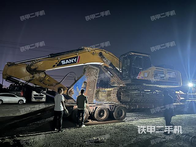 駕駛室整體(整機外觀) 駕駛室整體(整機外觀)