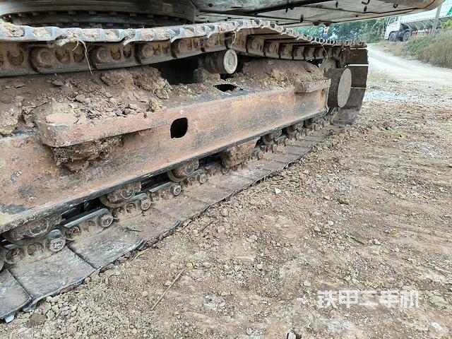 右側(cè)履帶整體（行走機(jī)構(gòu)）