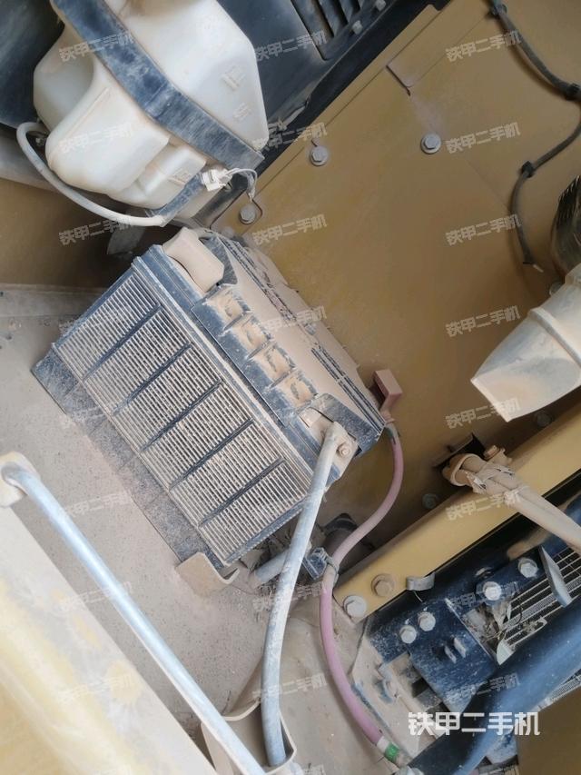 電瓶（大件艙室）