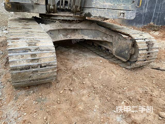 轉盤和下車架正前（工作和回轉裝置）