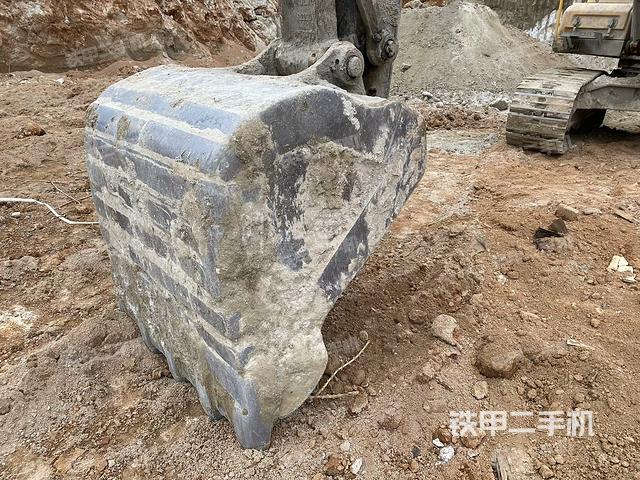 鏟斗右后整體（工作和回轉裝置）