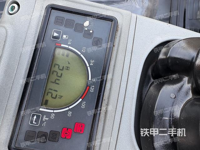 駕駛室整體(整機外觀) 駕駛室整體(整機外觀)