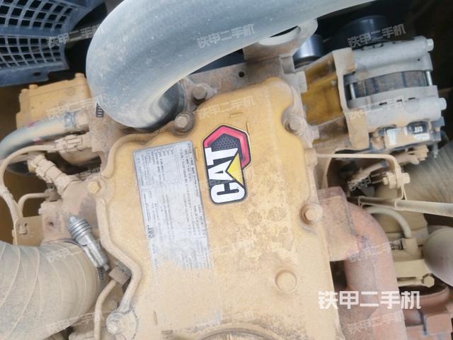 氣門室蓋螺絲特寫（上車部件）