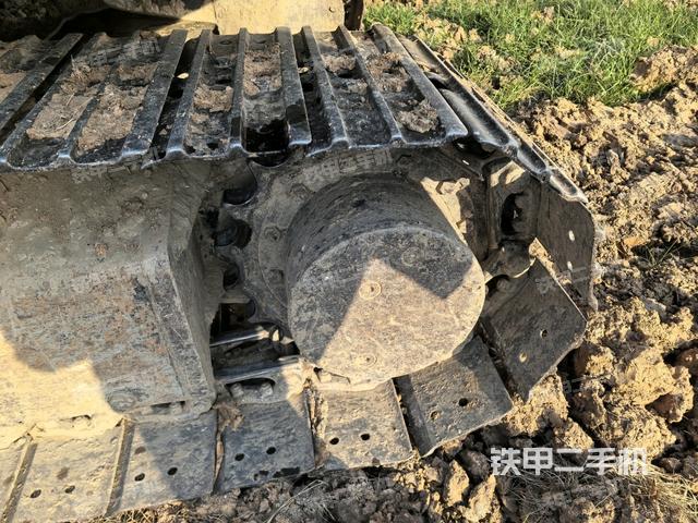 左導(dǎo)向輪（行走機(jī)構(gòu)）