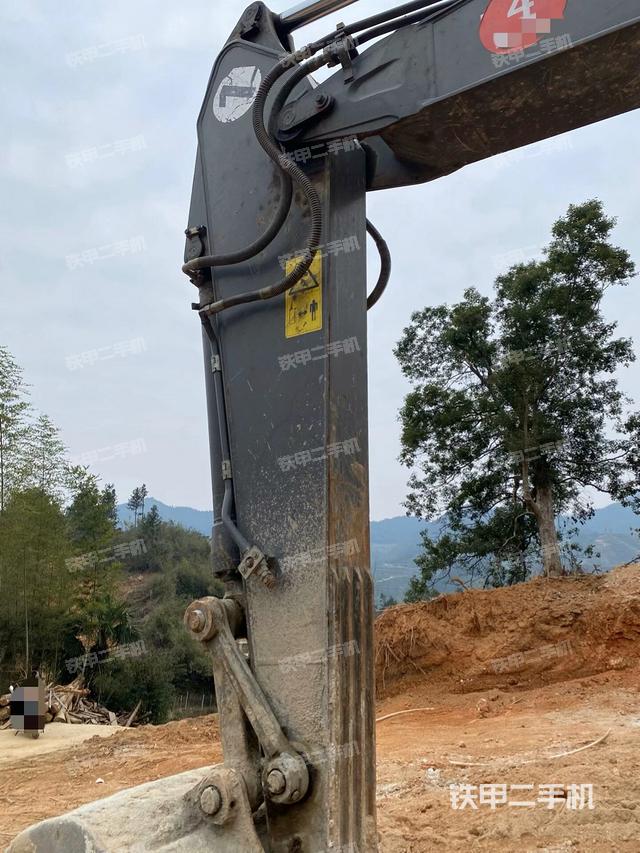 小臂整體左后（工作和回轉裝置）