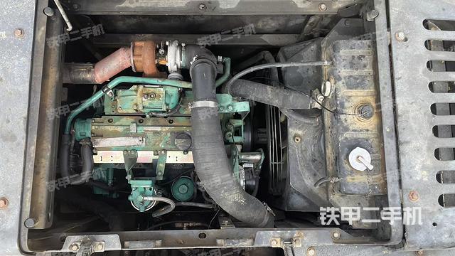 发动机整体俯视（整机外观）