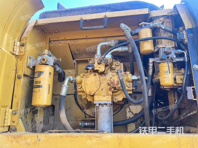液壓泵室(大件艙室) 液壓泵室(大件艙室)