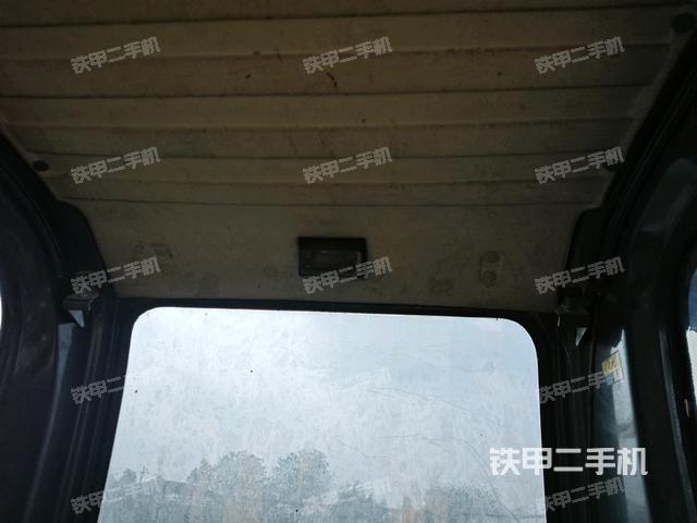 座椅后部(駕駛室部分) 座椅后部(駕駛室部分)