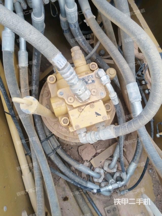 回轉(zhuǎn)馬達(dá)（上車部件）