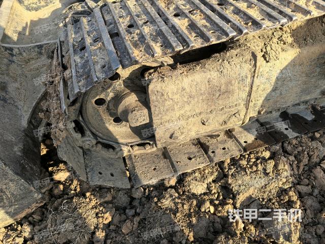 左側(cè)行走馬達(dá)蓋板（行走機(jī)構(gòu)）