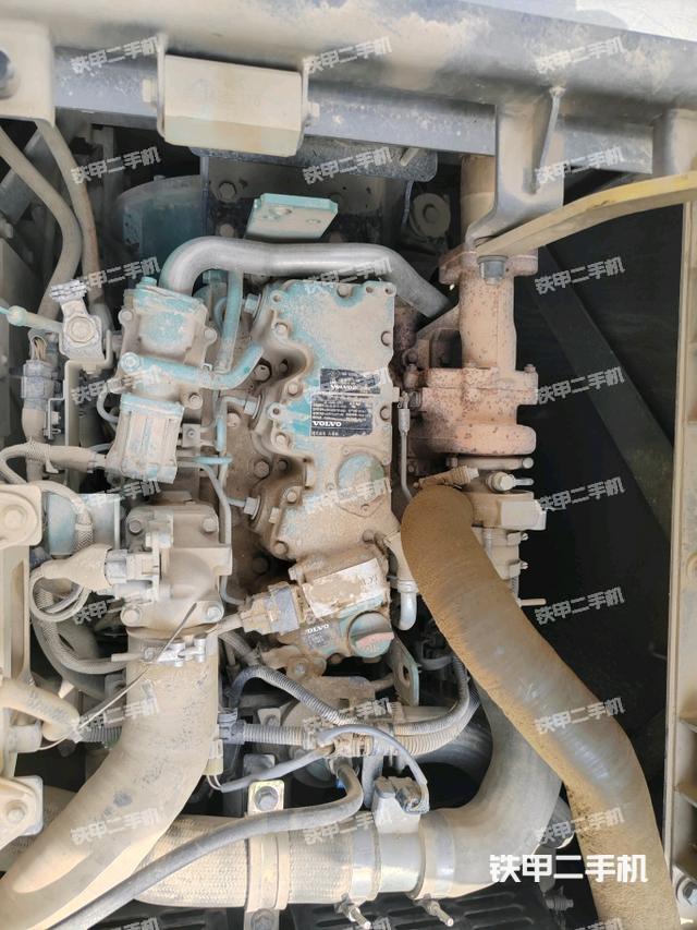 发动机整体俯视（整机外观）