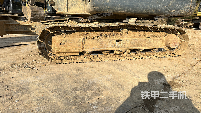 单侧履带整体（整机外观）