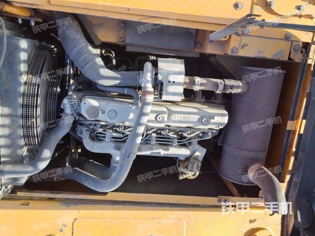 發(fā)動(dòng)機(jī)整體俯視(整機(jī)外觀) 發(fā)動(dòng)機(jī)整體俯視(整機(jī)外觀)