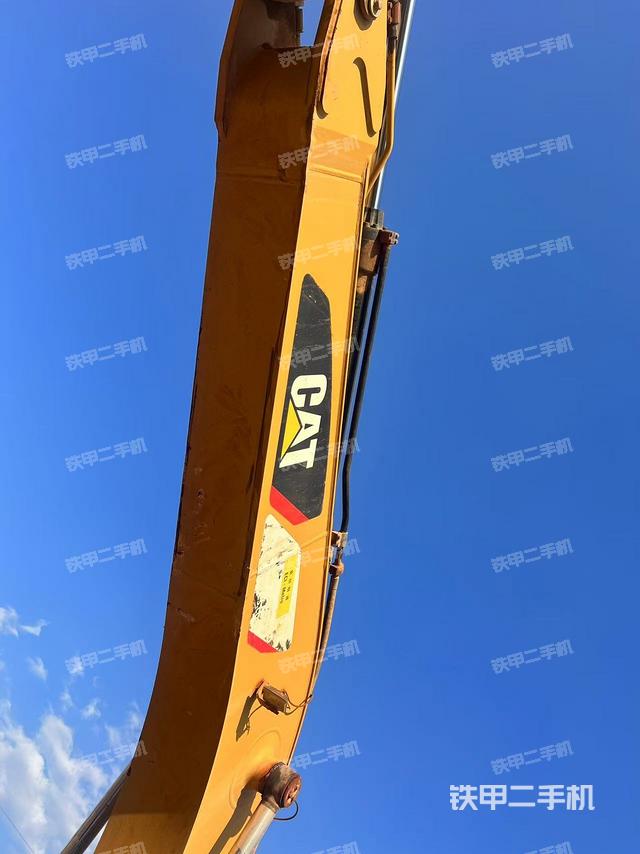 大臂整體?右側(cè)(工作和回轉(zhuǎn)裝置) 大臂整體?右側(cè)(工作和回轉(zhuǎn)裝置)