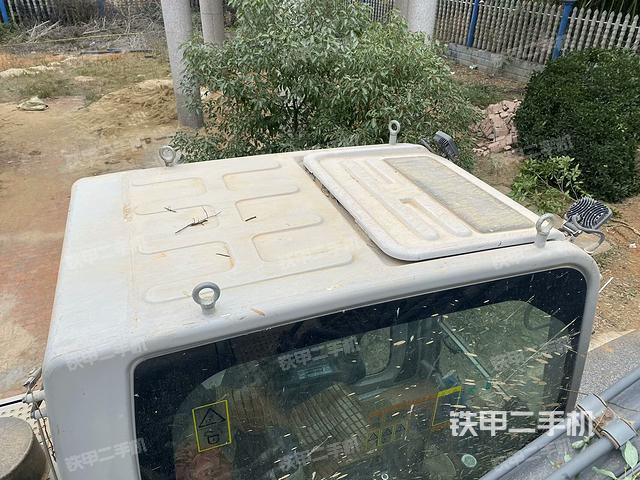 駕駛室頂部俯視（上車部件）