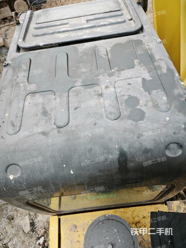 駕駛室頂部俯視（上車部件）