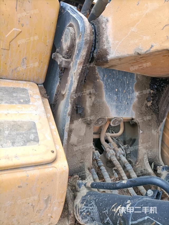 大臂根部?斜視（工作和回轉(zhuǎn)裝置）