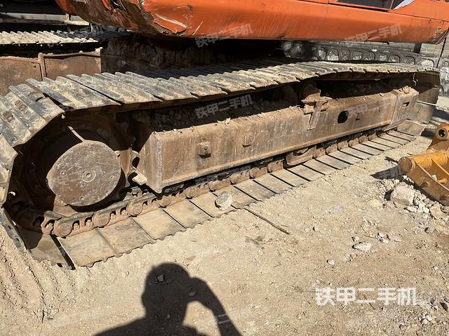 单侧履带整体（整机外观）