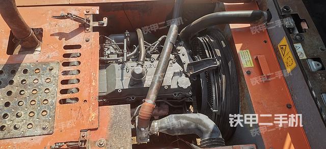 發(fā)動(dòng)機(jī)整體俯視(整機(jī)外觀) 發(fā)動(dòng)機(jī)整體俯視(整機(jī)外觀)