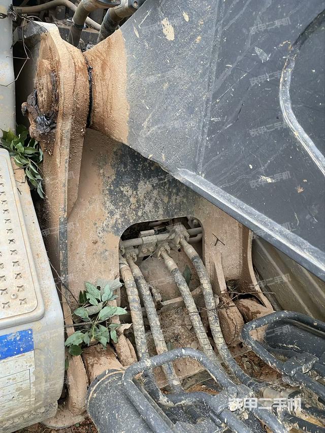 大臂根部?斜視（工作和回轉(zhuǎn)裝置）