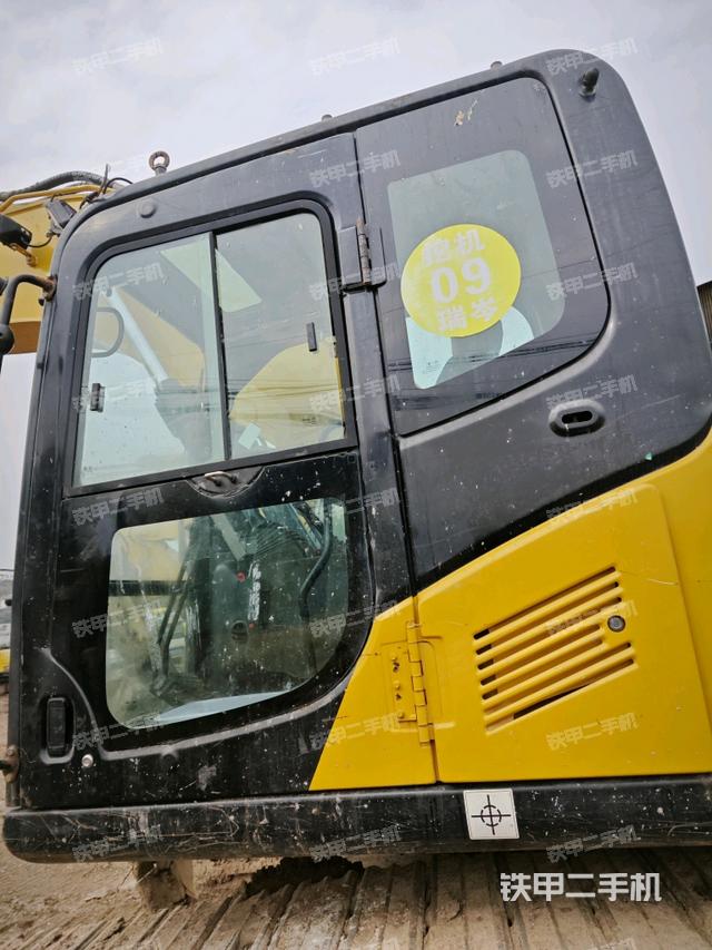 駕駛室正側(cè)（駕駛室部分）