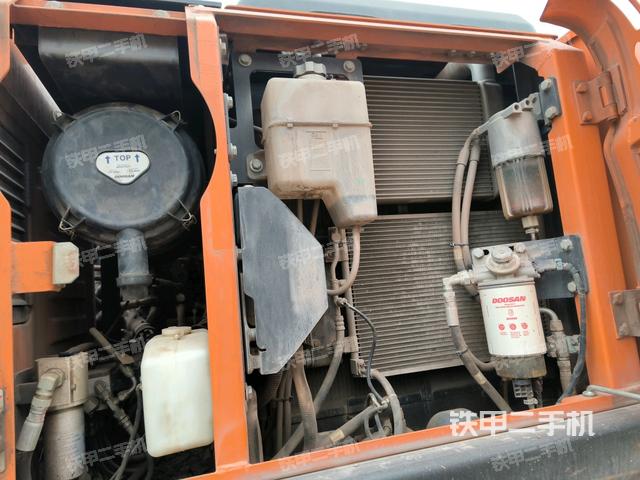 散熱器正面（大件艙室）