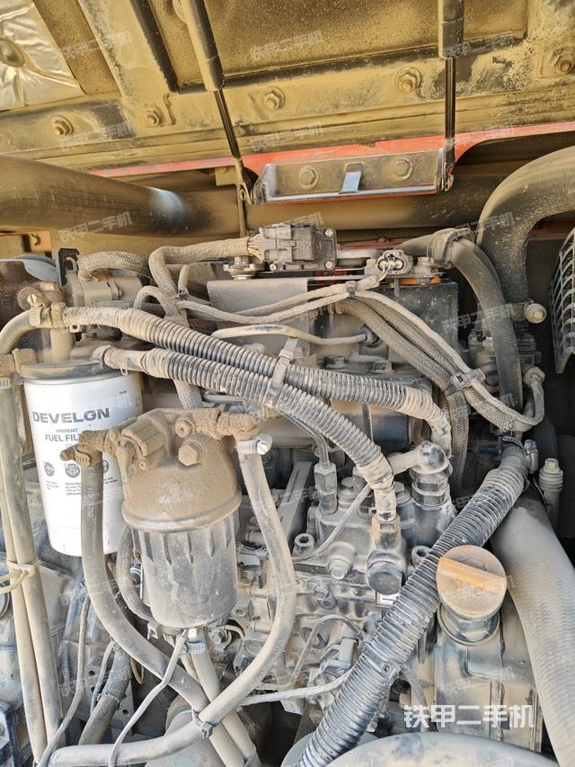 發(fā)動(dòng)機(jī)整體俯視（整機(jī)外觀）