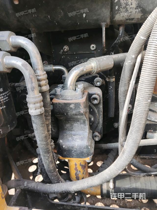 液壓泵室（大件艙室）