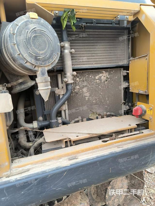 散熱器正面（大件艙室）