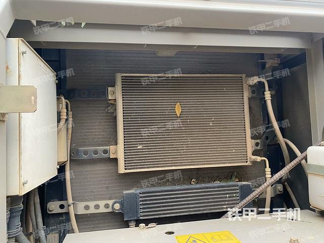 散熱器正面（大件艙室）